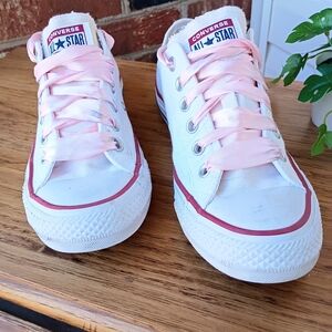 CONVERSE ALL STARS LADIES SZ 8 PINK SATIN CONVERSE LACES CANVAS LOW TOPS